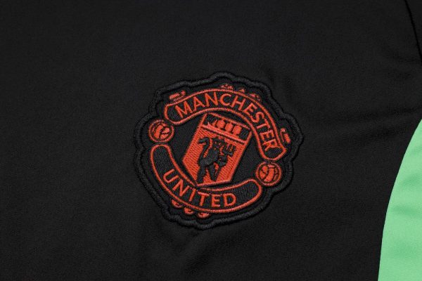Manchester United 2023/24 Training Adult Jersey+3/4 Short 815 - Image 4