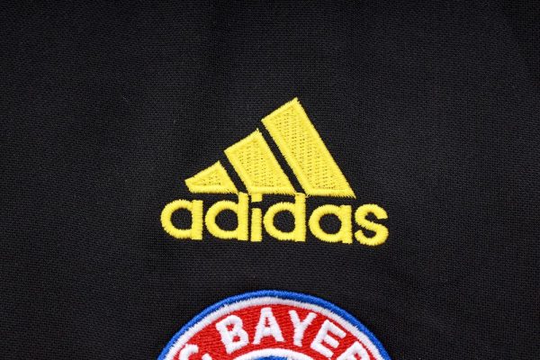 Bayern Munich 2023/24Half-Zip Adult Sweater+Pant 815 - Image 4