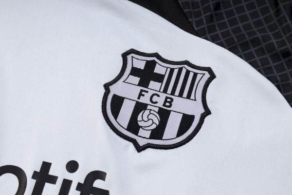Barcelona 2023/24 Training Adult Jersey+Short 815 - Image 4