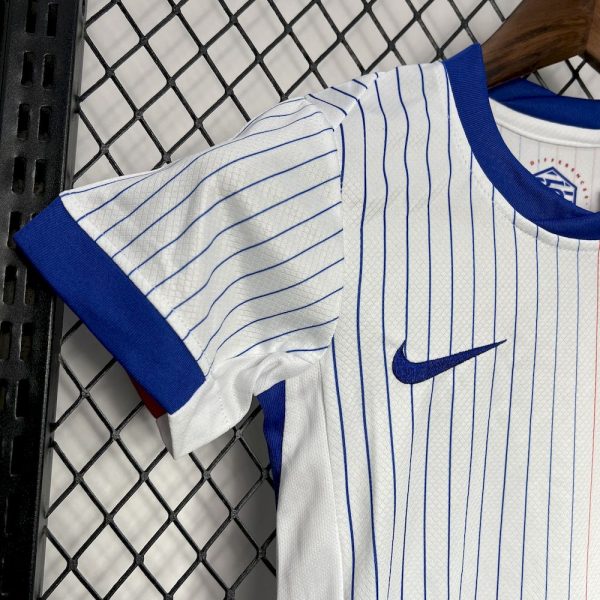 France 202/25 Euro Away Kids Kit - Image 3