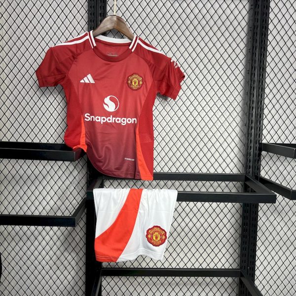 Manchester United 2024/25 Home Kids Kit - Image 5