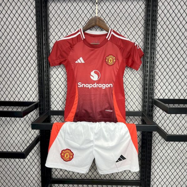 Manchester United 2024/25 Home Kids Kit - Image 4