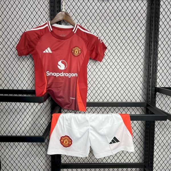 Manchester United 2024/25 Home Kids Kit - Image 2