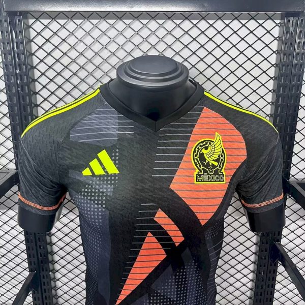 Mexico 2024/25 Goalkeeper Jersey Player Version - Image 3