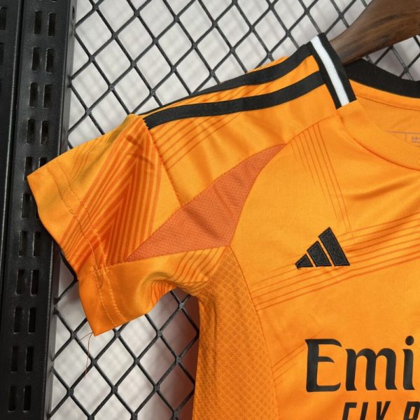 Real Madrid 2024/25 Away Kids Kit - Image 5