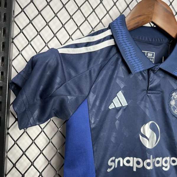 Manchester United 2024/25 Away Kids Kit - Image 6