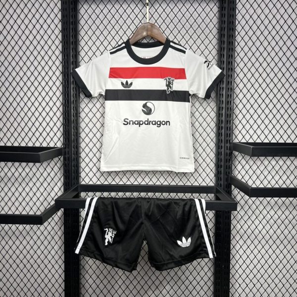 Manchester United 2024/25 Third Kids Kit