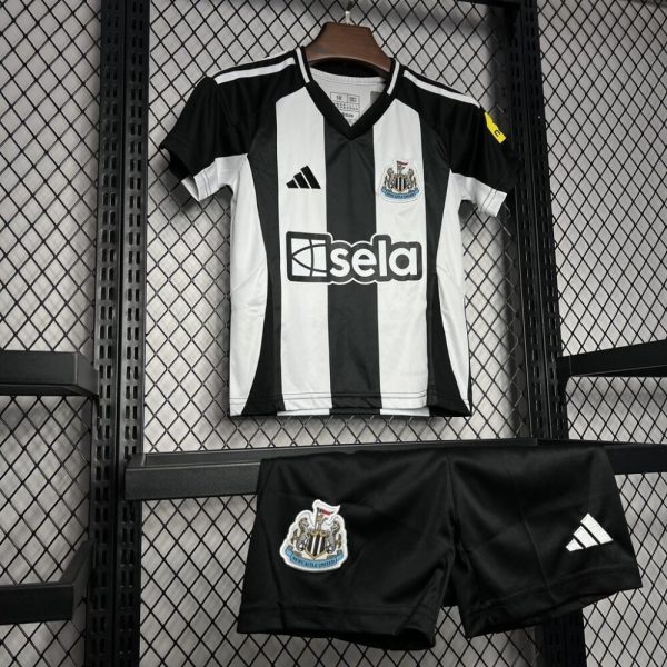 Newcastle United 2024/25 Home Kids Kit - Image 4