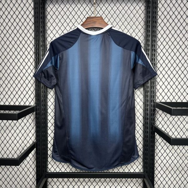 Newcastle United 2004/06 Away Retro Jersey - Image 2
