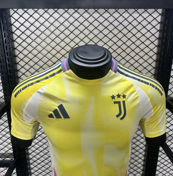 Juventus 2024/25 Away Jersey Player Version - Image 3