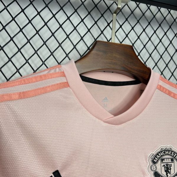 Manchester United 2018/19 Away Retro Jersey - Image 5