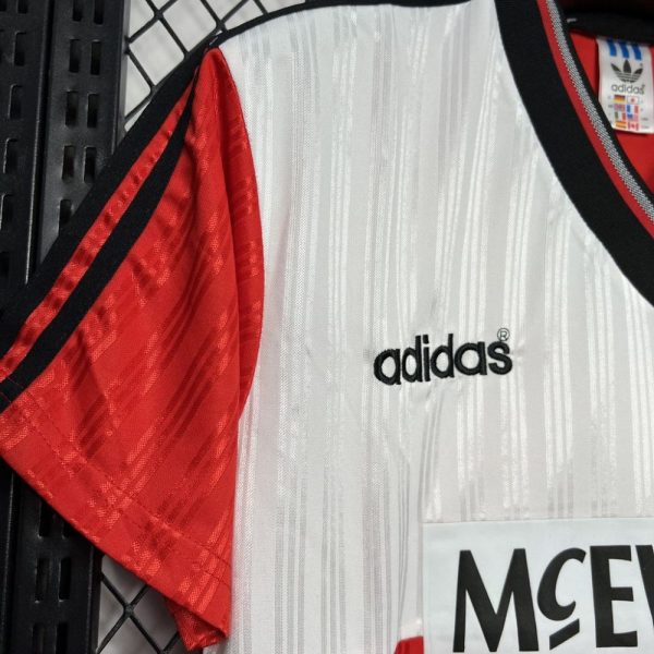 Rangers 1995/96 Away Retro Jersey - Image 4