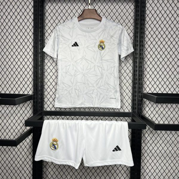 Real Madrid 2024/25 Pre-Match Training Kids Kit