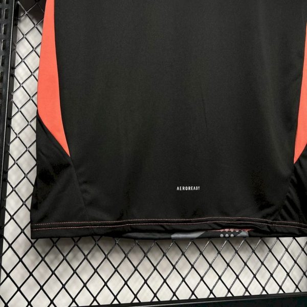 Spain 2024/25 Euro Goalkeeper Jersey - Image 5