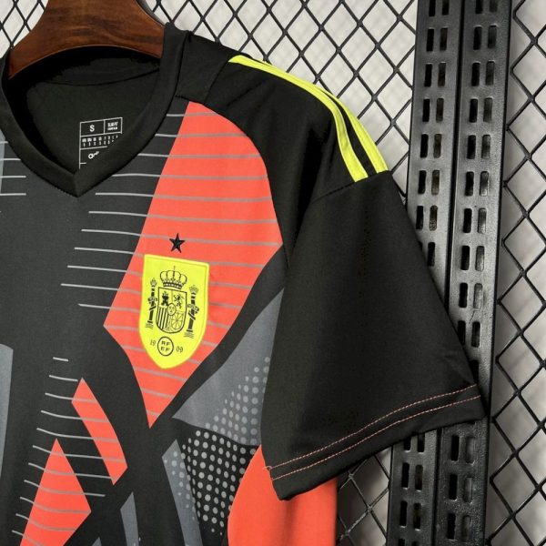 Spain 2024/25 Euro Goalkeeper Jersey - Image 3