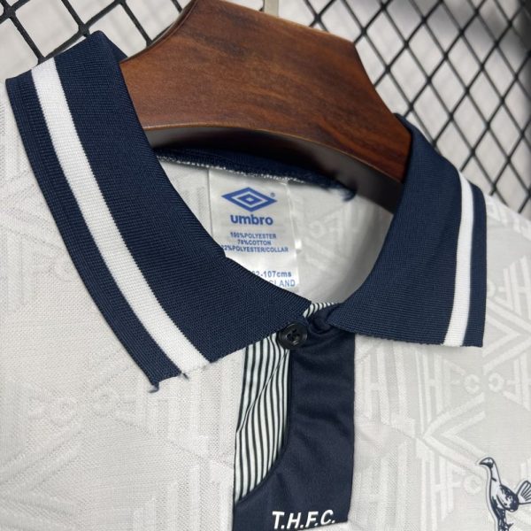Tottenham Hotspur 1991/93 Home Retro Jersey - Image 8