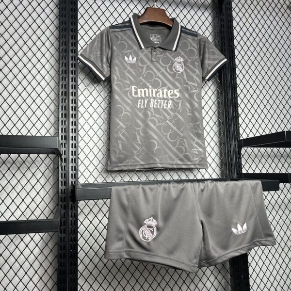 Real Madrid 2024/25 Third Kids Kit - Image 4