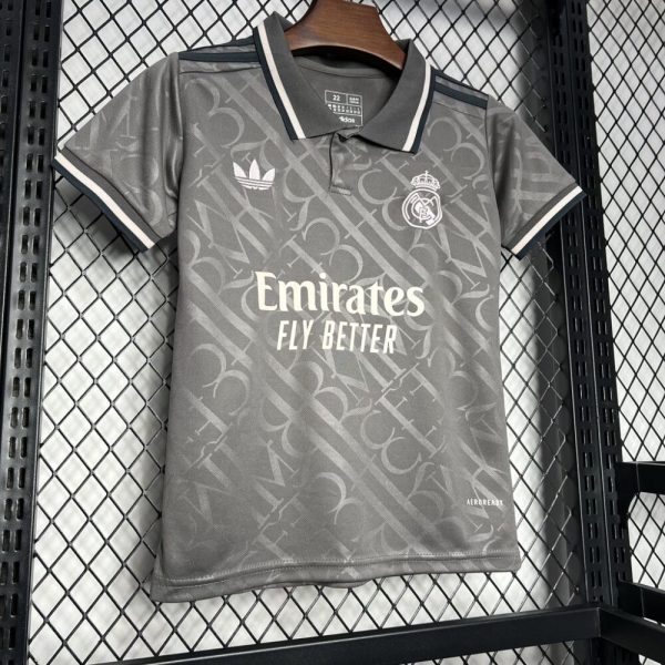 Real Madrid 2024/25 Third Kids Kit - Image 3