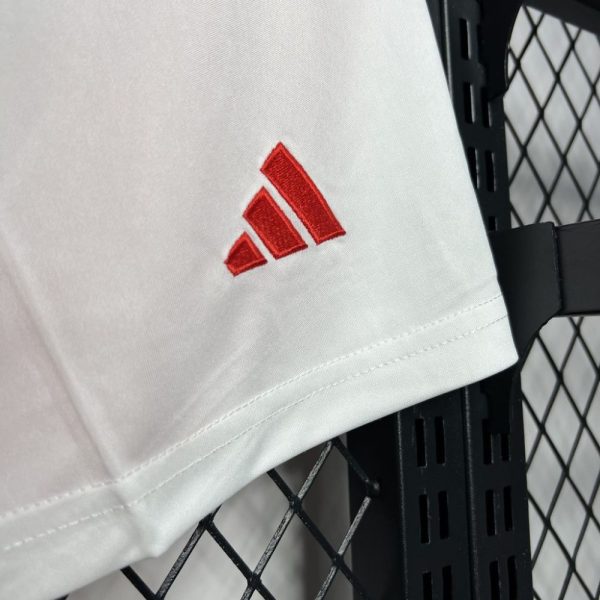 Manchester United 2024/25 Home Shorts - Image 3