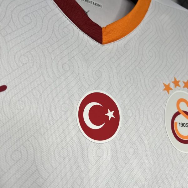 Galatasarays 2024/25 Away Jersey - Image 6