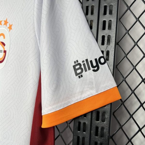 Galatasarays 2024/25 Away Jersey - Image 3