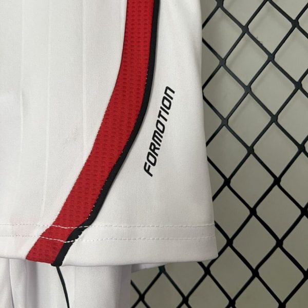 Ac Milan 2006/07 Away Kids Retro Jersey And Shorts - Image 8