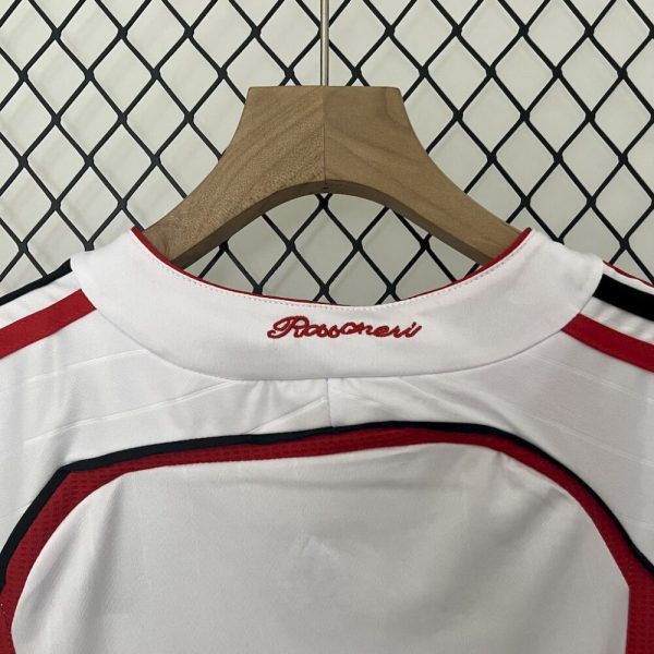 Ac Milan 2006/07 Away Kids Retro Jersey And Shorts - Image 7