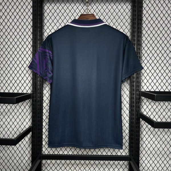 Tottenham Hotspur 1994/95 Away Retro Jersey - Image 2
