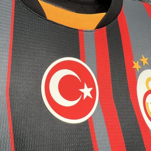 Galatasarays 2024/25 Third Jersey - Image 5