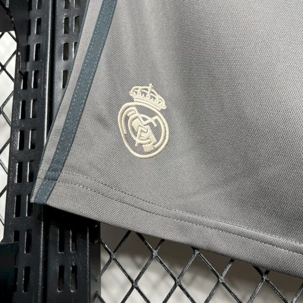 Real Madrid 2024/25 Third Shorts - Image 4