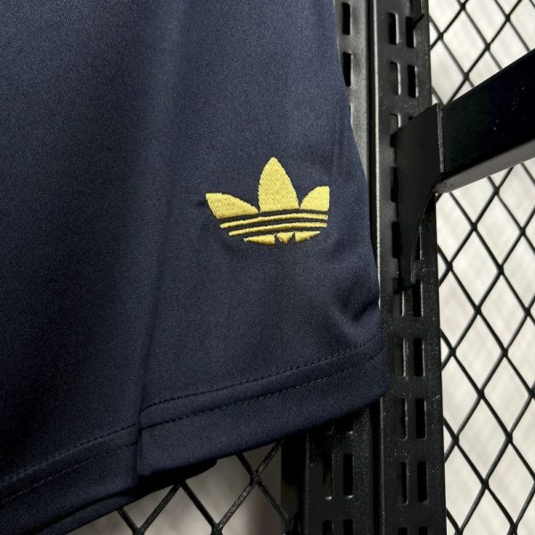Juventus 2024/25 Third Shorts - Image 3