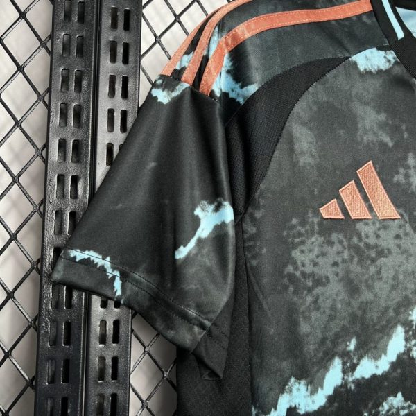 Bayern Munich 2024/25 Away Jersey - Image 8