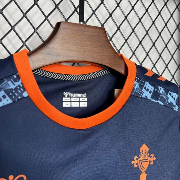 Celta Vigo 2024/25 Away Kids Kit - Image 5
