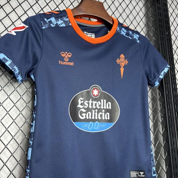 Celta Vigo 2024/25 Away Kids Kit - Image 4