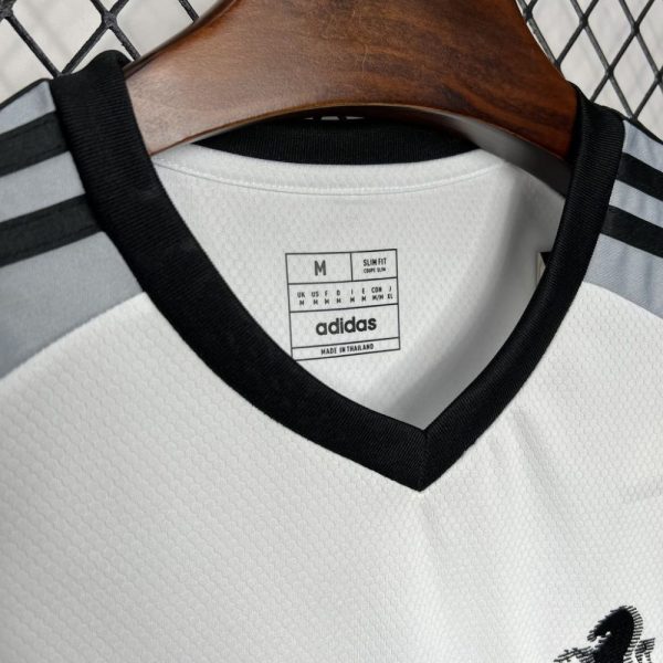 Juventus 2024/25 Pre-Match Training Jersey - Image 6