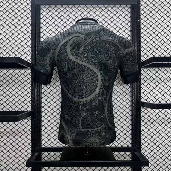Barcelona 2024/25 Black Special Edition Jersey Player Version - Image 2