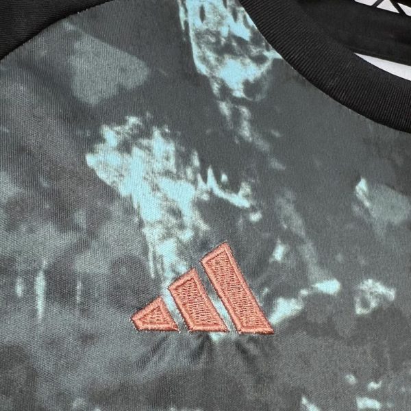 Bayern Munich 2024/25 Away Kids Kit - Image 4
