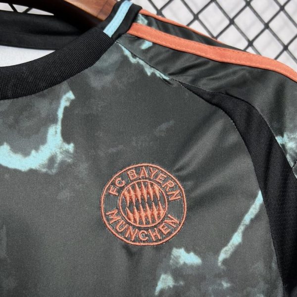 Bayern Munich 2024/25 Away Kids Kit - Image 5