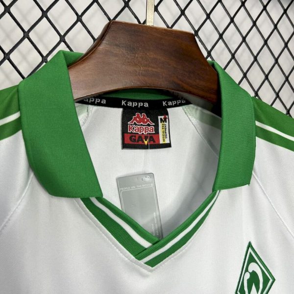 Werder Bremen 2001/02 Away Rerro Jersey - Image 6