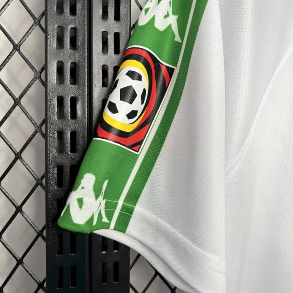 Werder Bremen 2001/02 Away Rerro Jersey - Image 5
