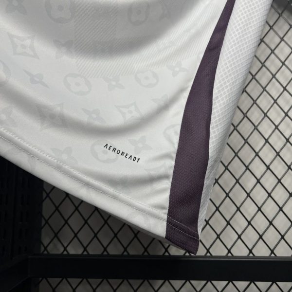 Real Madrid 2024/25 Lv Co-Branded Edition  Jersey - Image 4