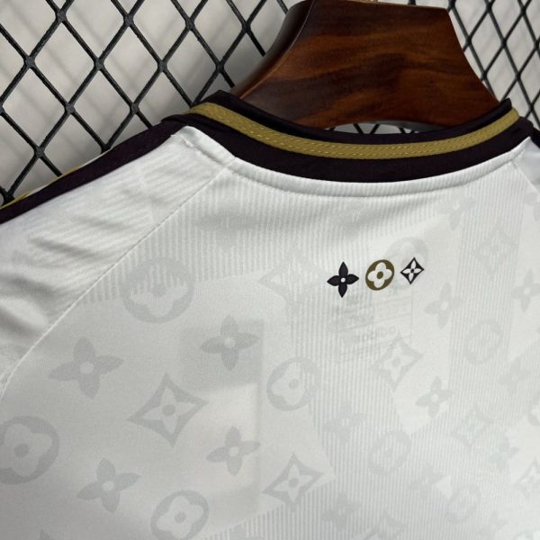 Real Madrid 2024/25 Lv Co-Branded Edition  Jersey - Image 3