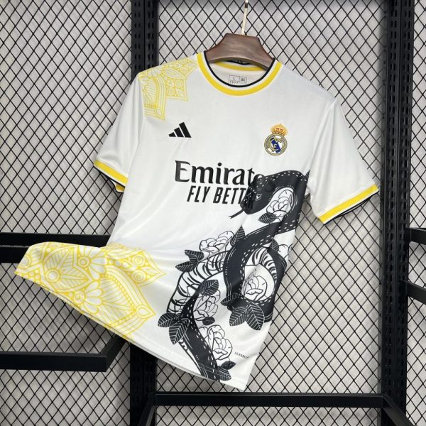 Real Madrid 2024/25 White And Black Mamba Special Edition Jersey