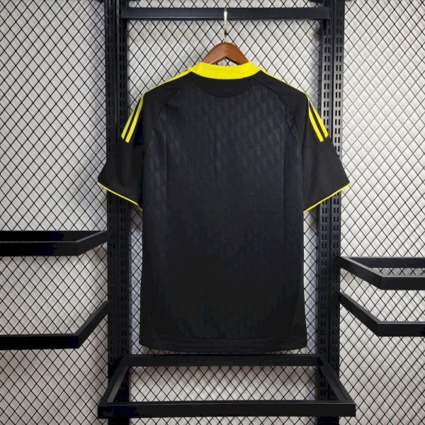 Liverpool 2010/11 Third Retro Jersey - Image 2