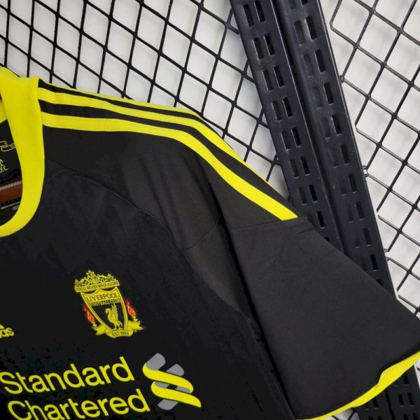 Liverpool 2010/11 Third Retro Jersey - Image 5