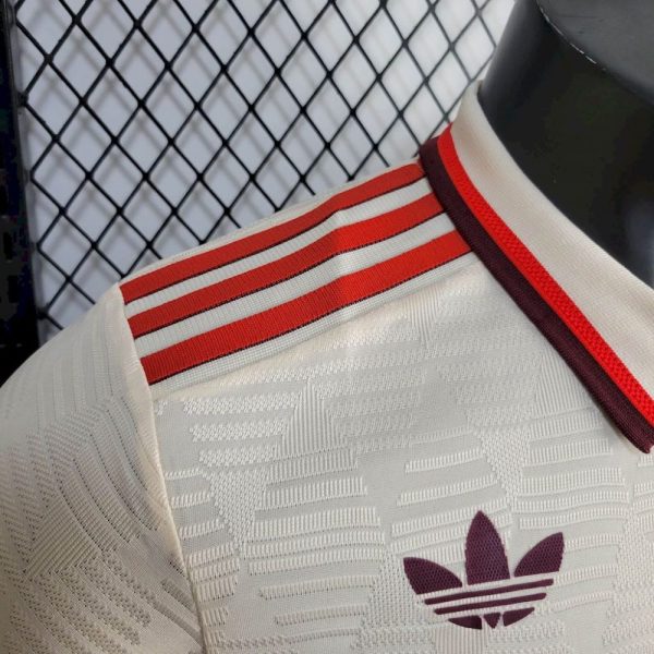 Bayern Munich 2024/25 Third Jersey Player Version - Image 7