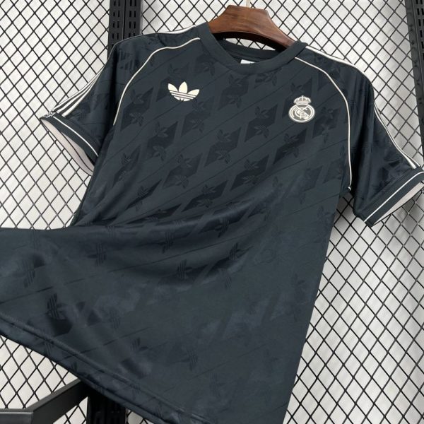 Real Madrid 2024/25 Special Edition Black Jersey - Image 3