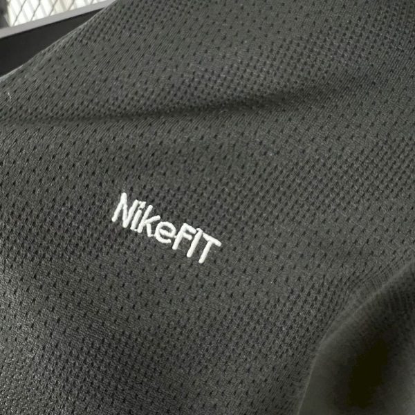 Manchester United 2007/08 Third Retro Jersey - Image 10