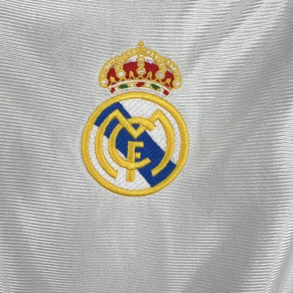 Real Madrid 1998/00 Home Retro Jersey - Image 6