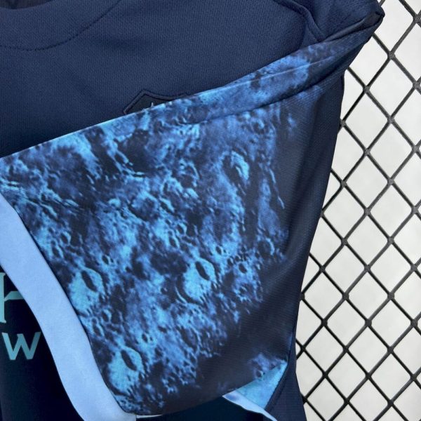 Manchester City 2015/16 Away Retro Jersey - Image 3